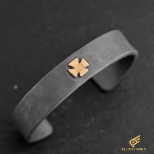 【NEW】K18 Iron Cross Bracelet (m) / Stop Light