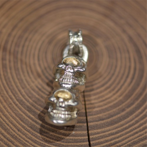 【新品】ダブル金の目スカルのペンダント  / Stop Light ストップライト