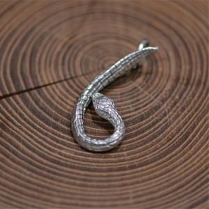 【新品】 シルバースネークペンダント / 高山 隆 Stop Light